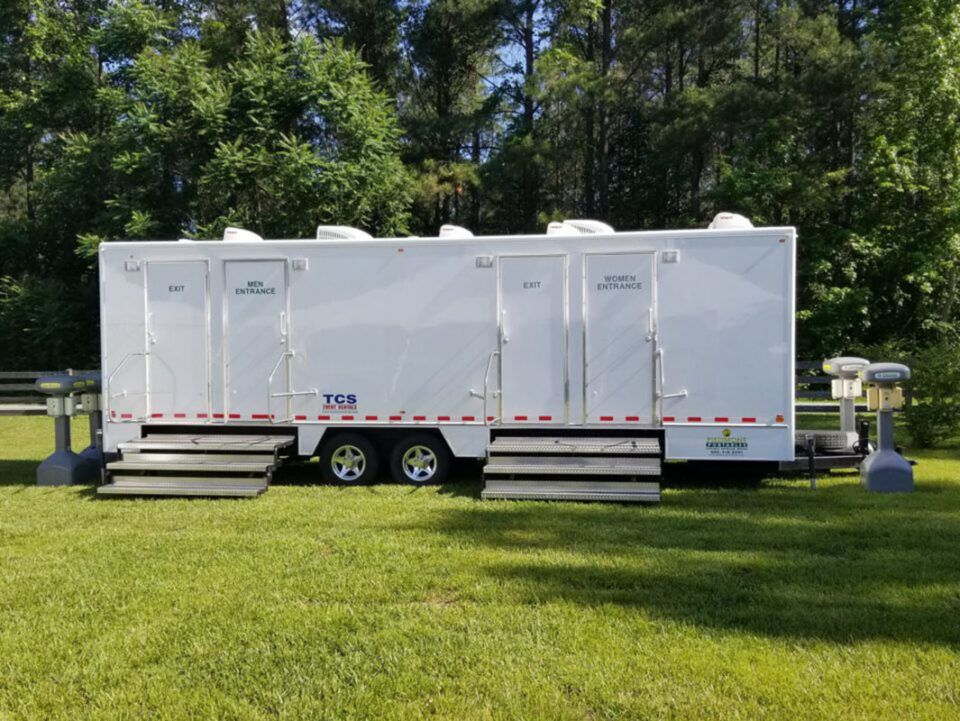 Comfort station and hand sanitizer